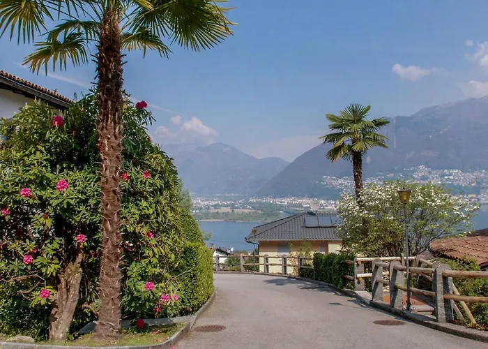 Apartment Apartment Residenza Miralago Apt- C28 By Interhome